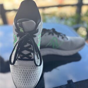 New Balance 520 Light Gray with Neon Green Sneakers